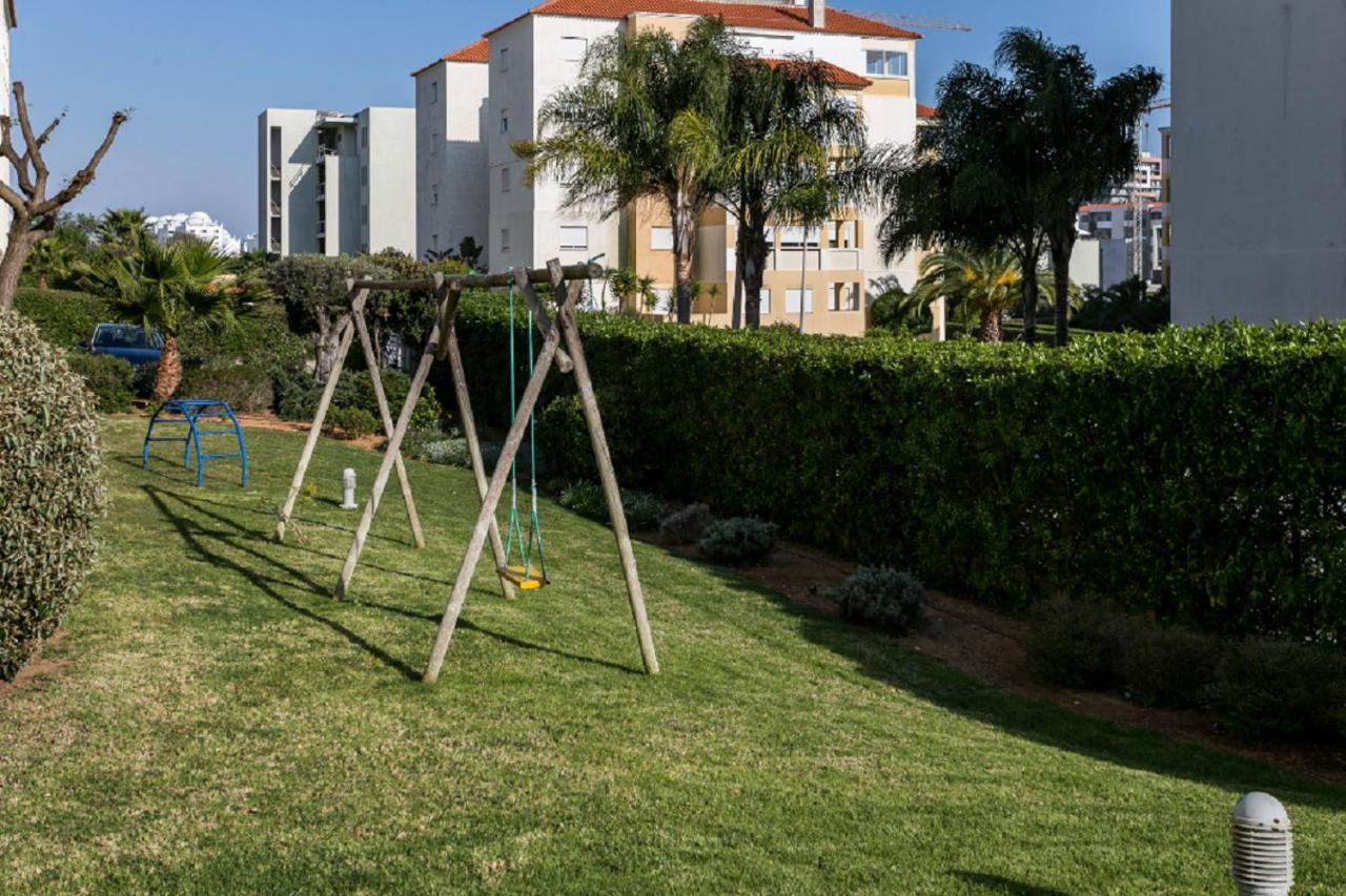 UAUHome in Praia da Rocha 300 mt to beach, WiFi Portimao Bagian luar foto